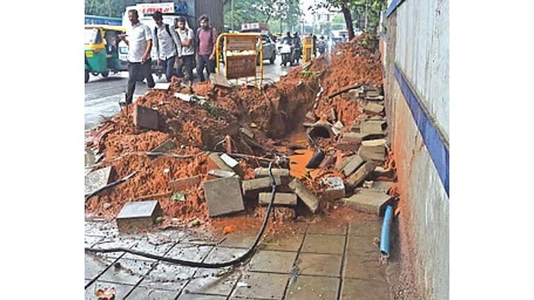 Citizens: Hyderabad needs better pavements, not flyovers