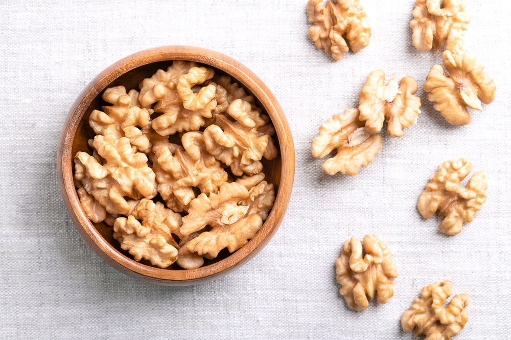 This is what happens to your brain when you eat walnuts