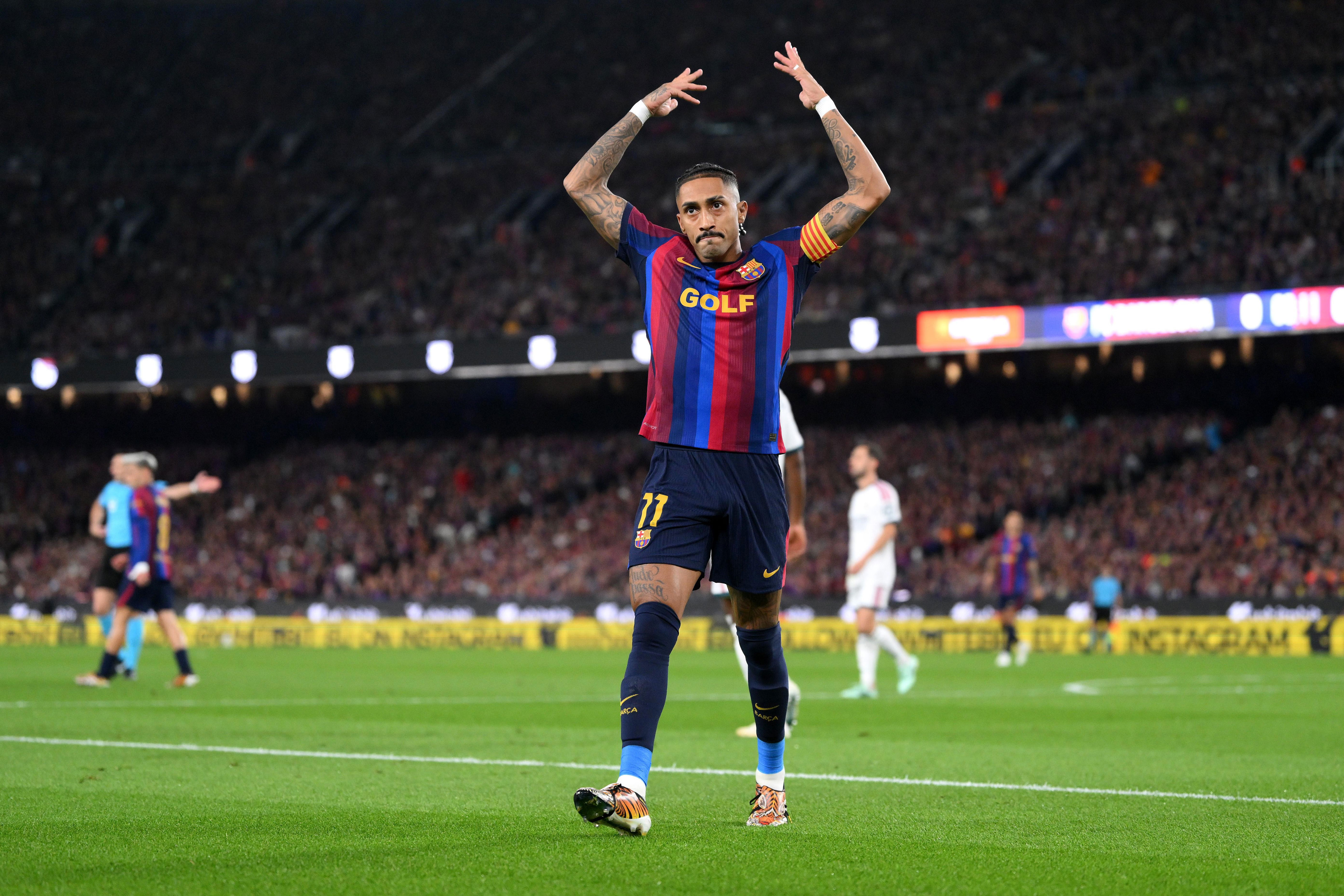José Mourinho throws a bucket of cold water realism on Barcelona at ...