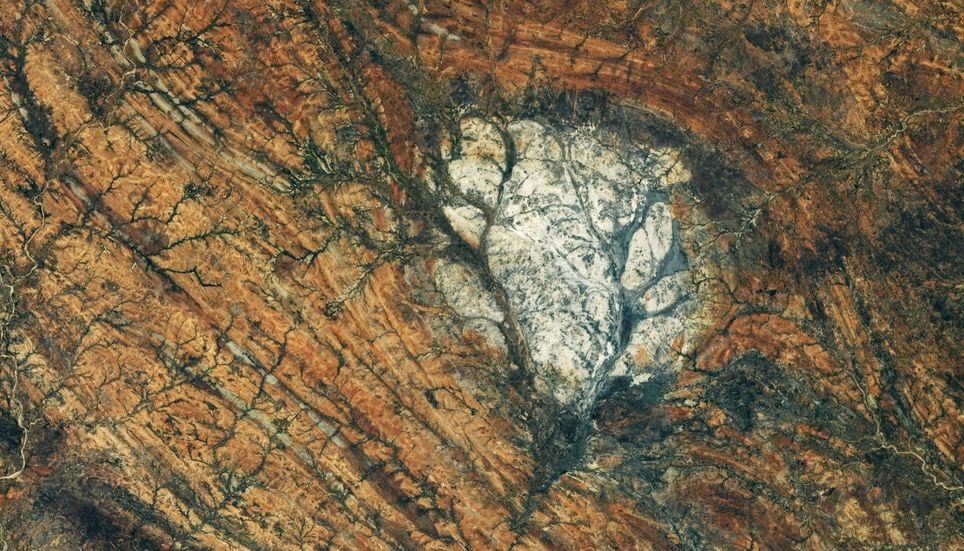 Des roches semblables à celles de la Lune : le mystère d’une ancienne ...