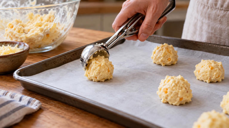 These Brazilian cheese buns use tapioca instead of wheat flour