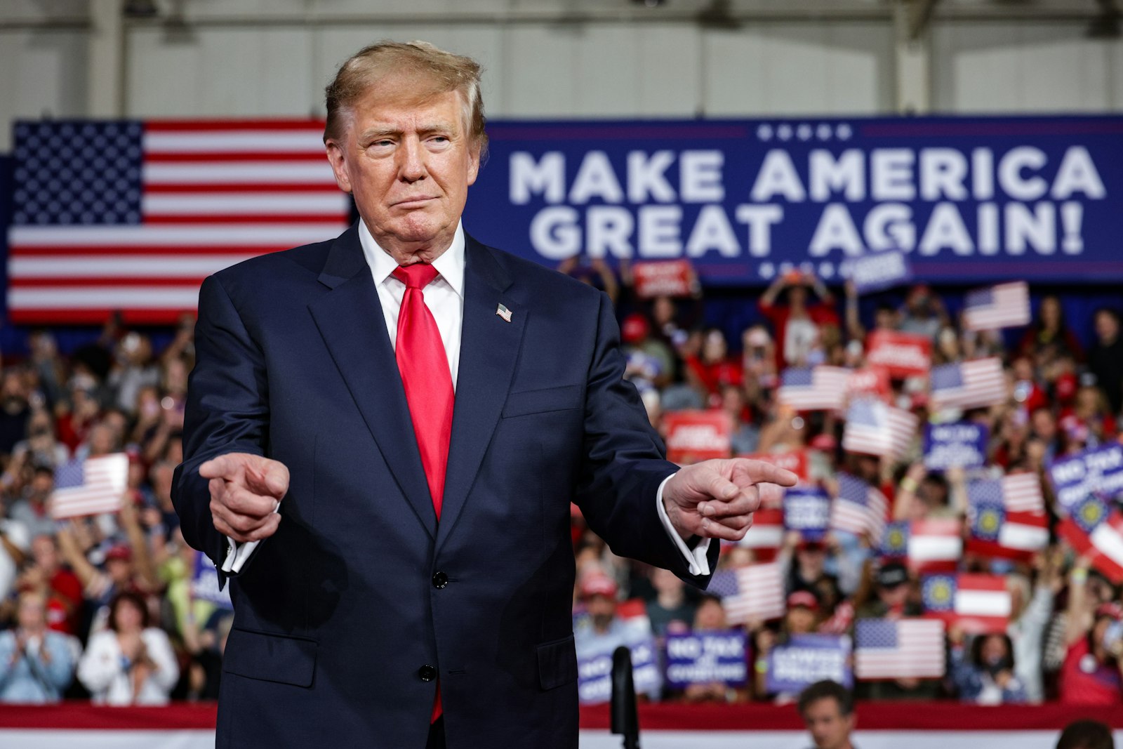 Three reasons why Donald Trump probably wants the Republicans to lose
