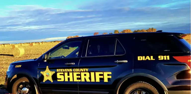 Minnesota farmer finds huge metal object in his field and nobody can ...