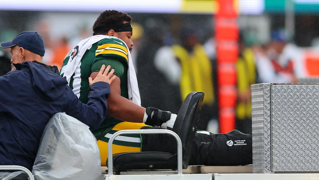 Packers' center injuries compound O-line woes ahead of Week 8