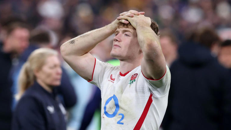 Fin Smith pulls out of England squad, doubt to face Australia