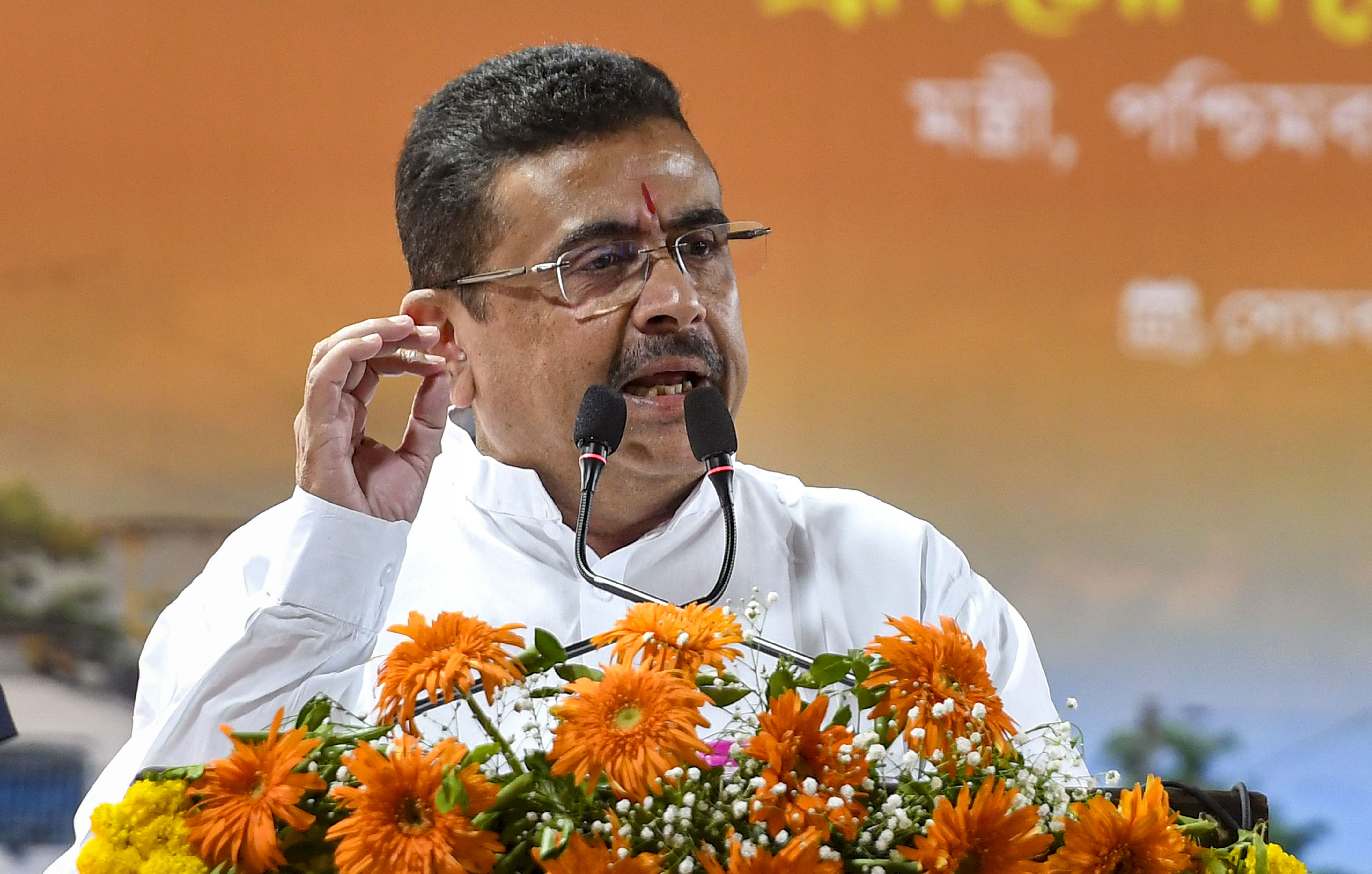 Bengal CM urges Vaishnaw to secure early date from PM to inaugurate ...