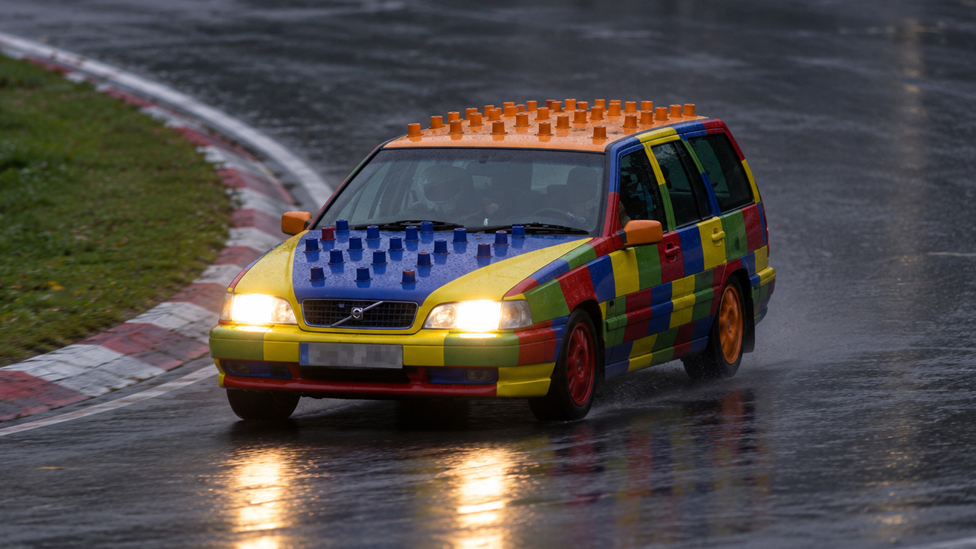 Some unexpected vehicles appear on the Nürburgring Nordschleife