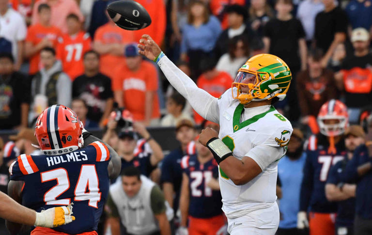 Week 8 report card: Good grades hard to come by after loss to Illinois