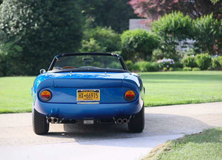 Gooding Christie's to offer Steve McQueen's Ferrari 275 NART Spider