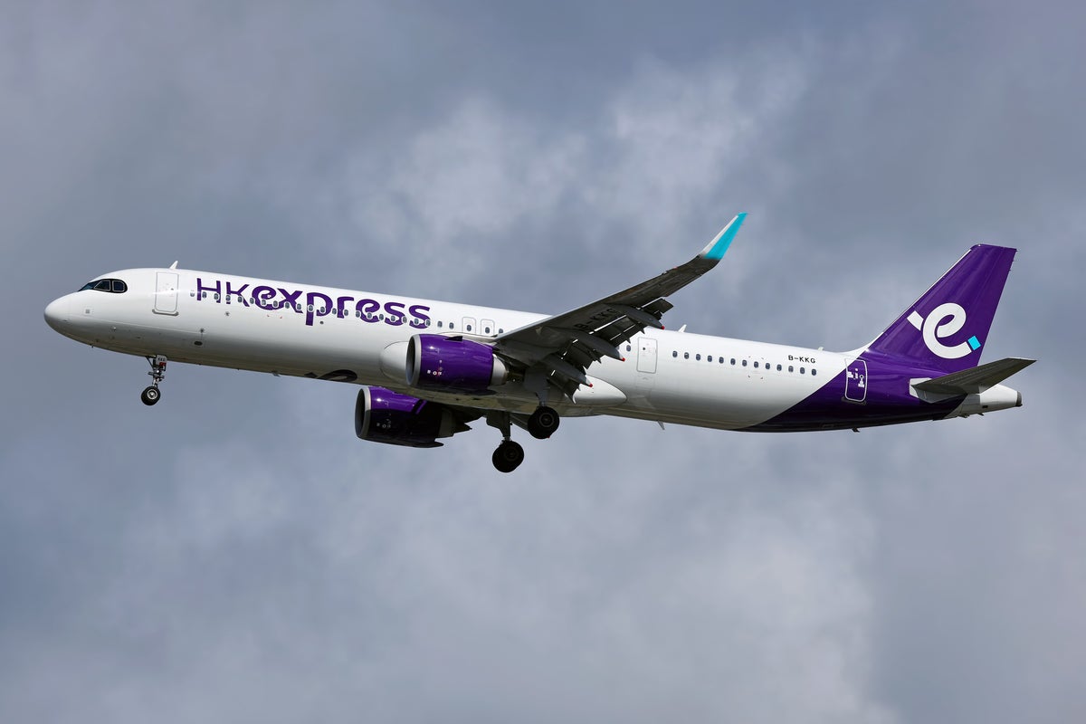 Passenger suffers burn after power bank overheats on flight from China
