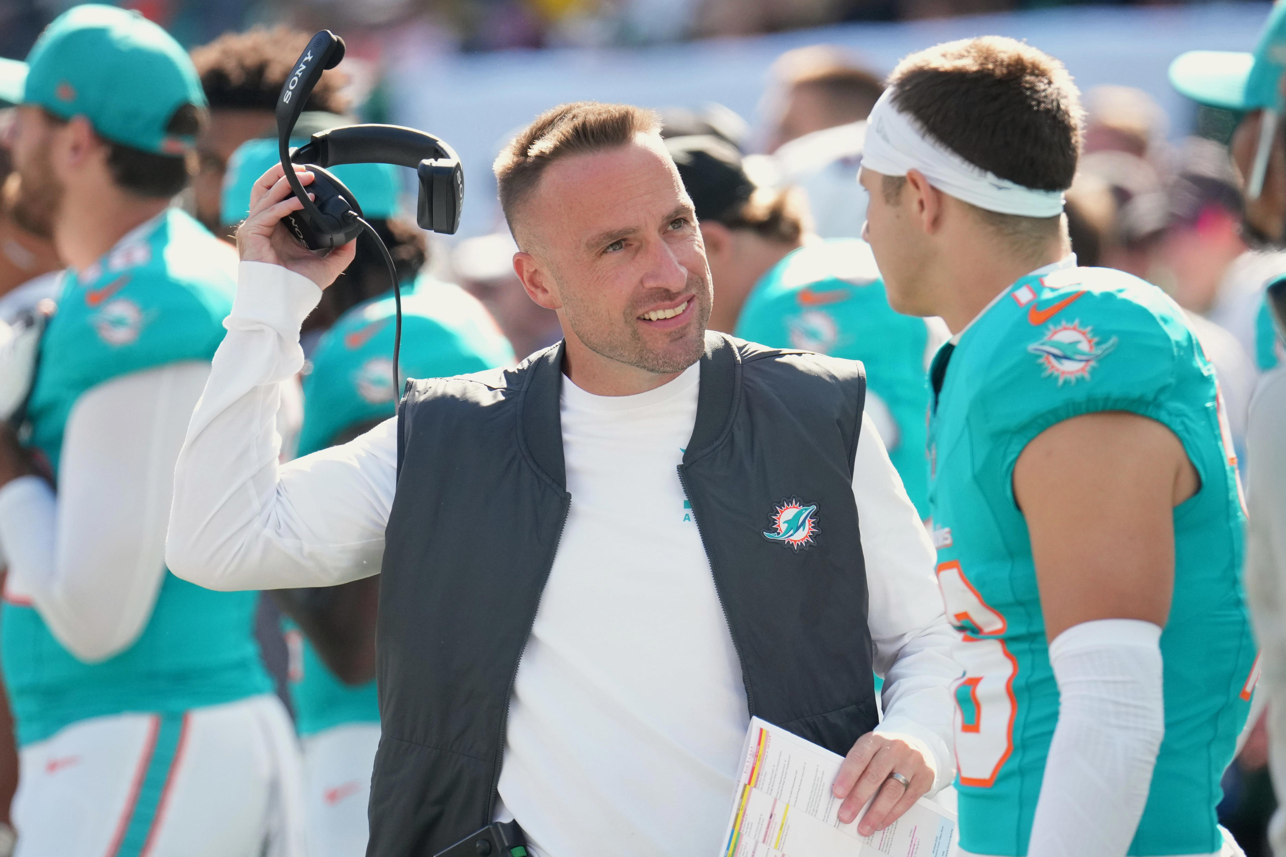 Watch: Dolphins go bananas in locker room after win over Jets