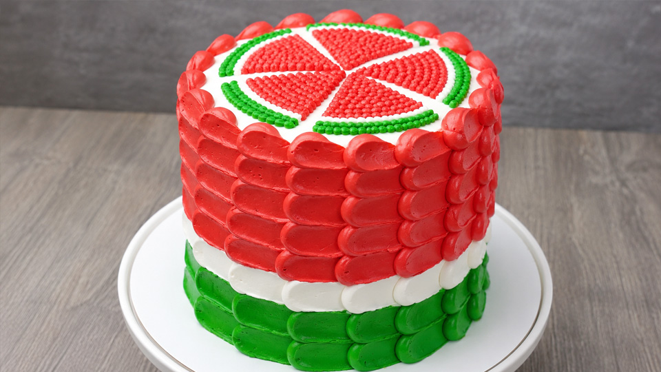Easy watermelon cake decorating with buttercream