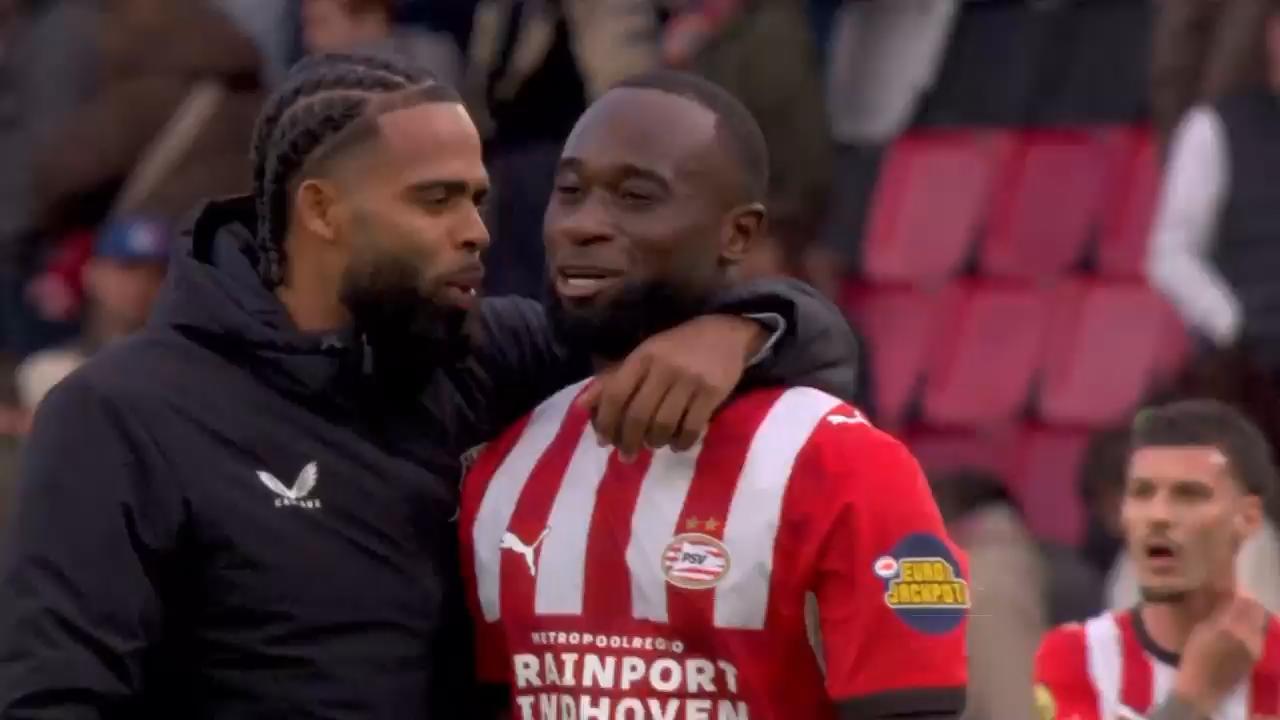 Moment: That escalated! Full-time hugs turn to pushing as Geertruida ...