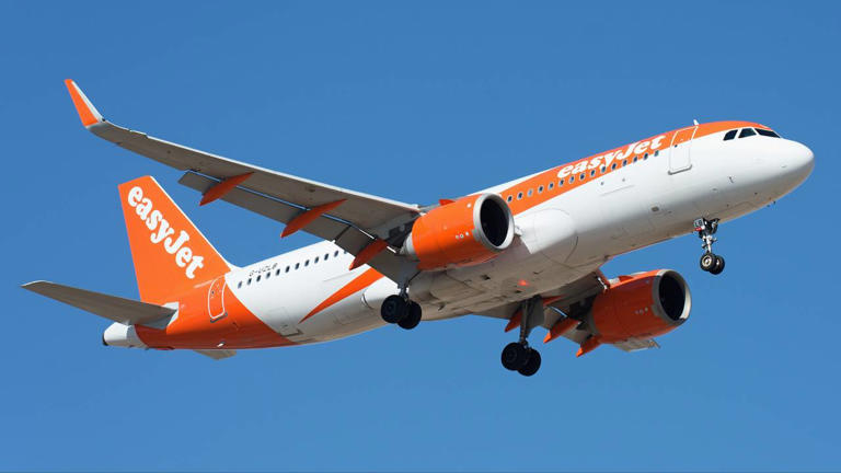 EasyJet passengers will be able to ditch flight mode and use fast wifi ...