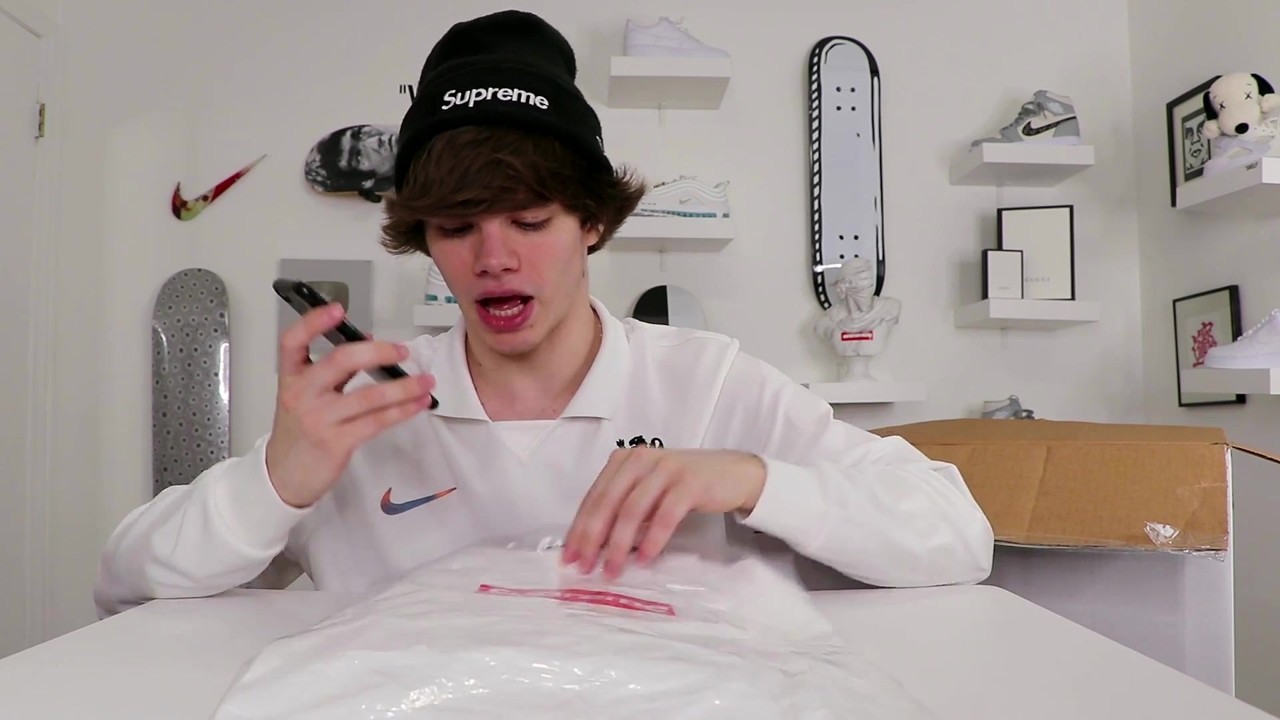 Connor opens a $3,000 eBay sneaker mystery box