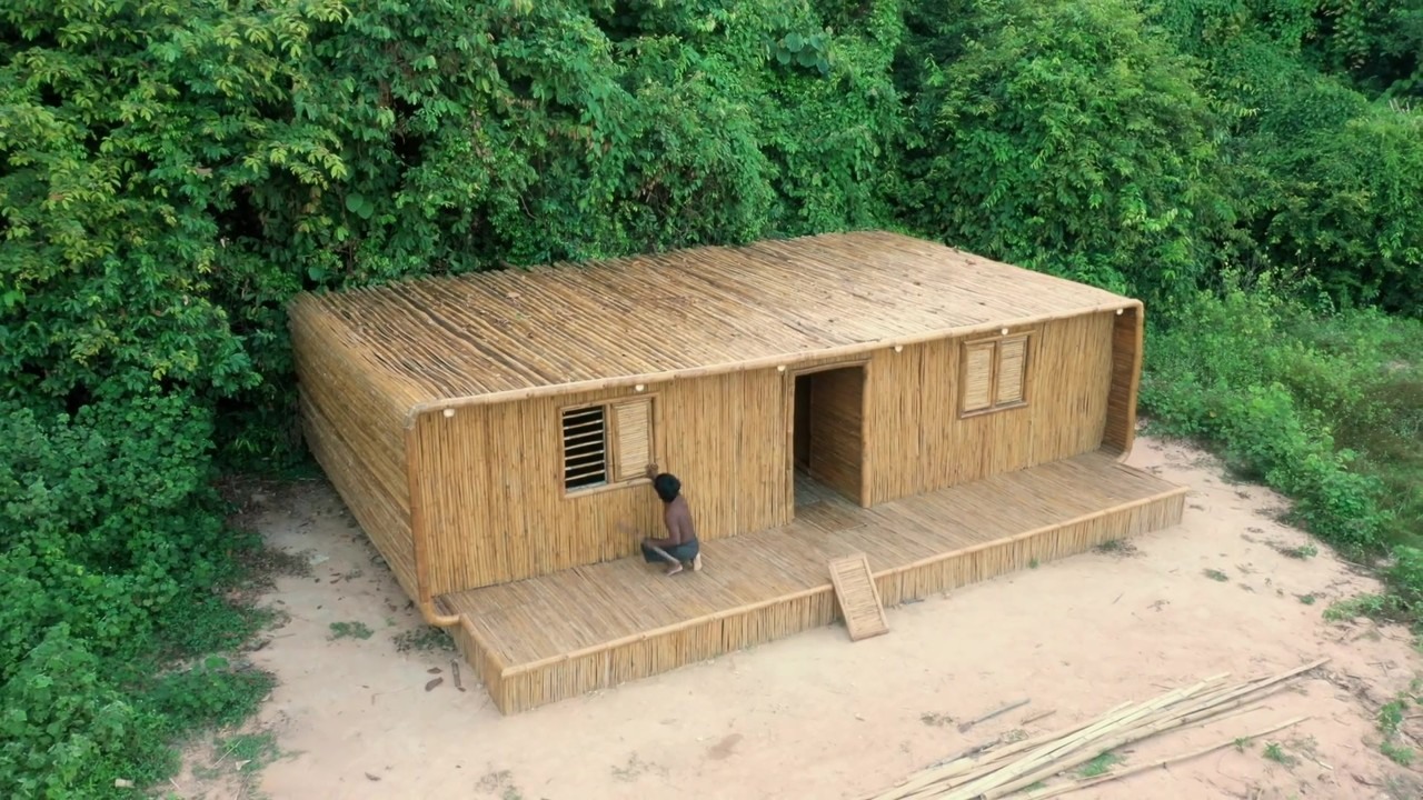 Finished bamboo villa from above in the jungle