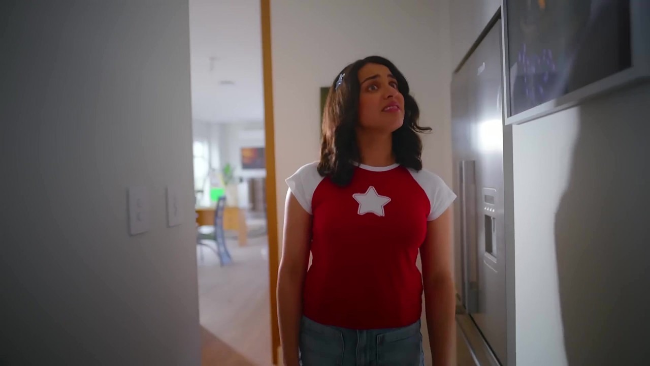 Sam meets the neighbors on her first day in The Sims