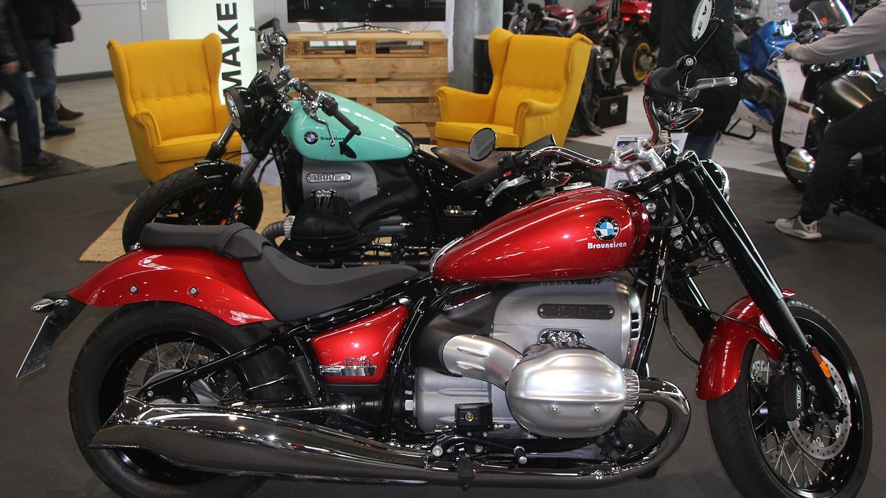 BMW is replacing the reverse gear controller on 4,630 R 18 motorcycles ...