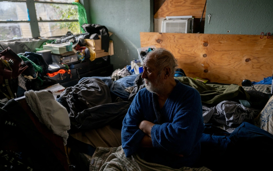 Average 80-year-old retiree spends $4,653 monthly, data shows