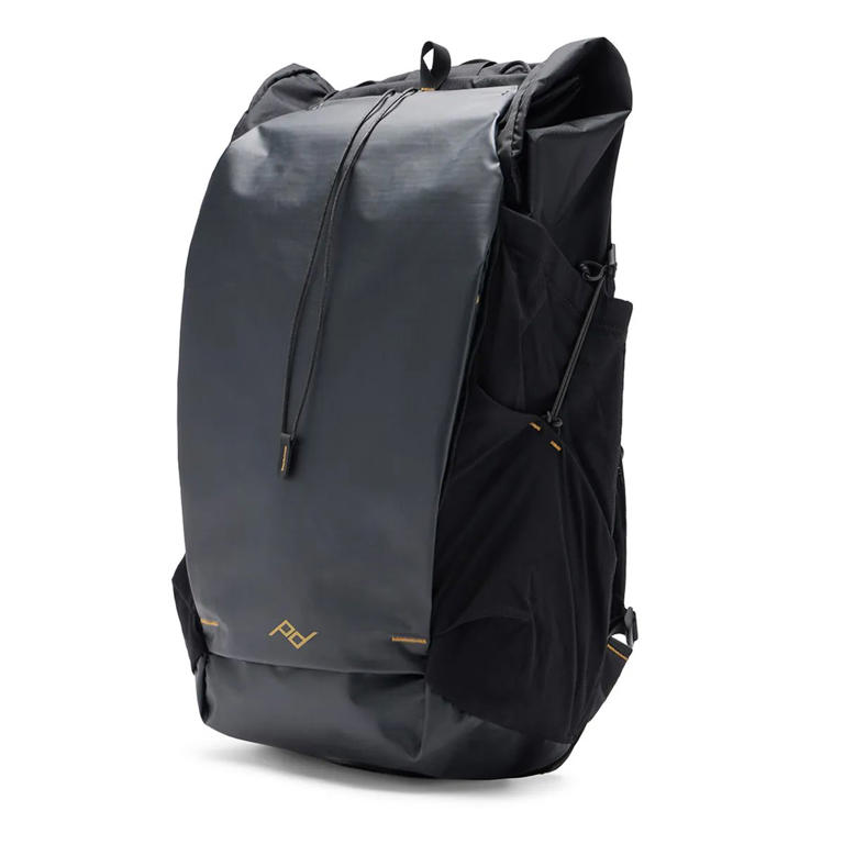 I think this hybrid backpack is the best bet for adventurous photographers!