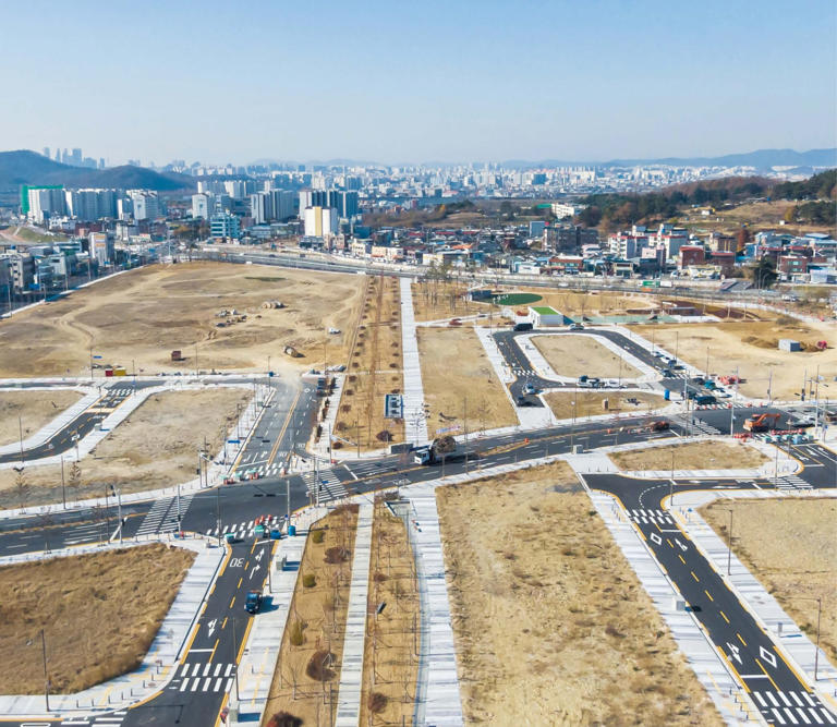 Daegu resolves business grievances, attracts AI and robotics investments