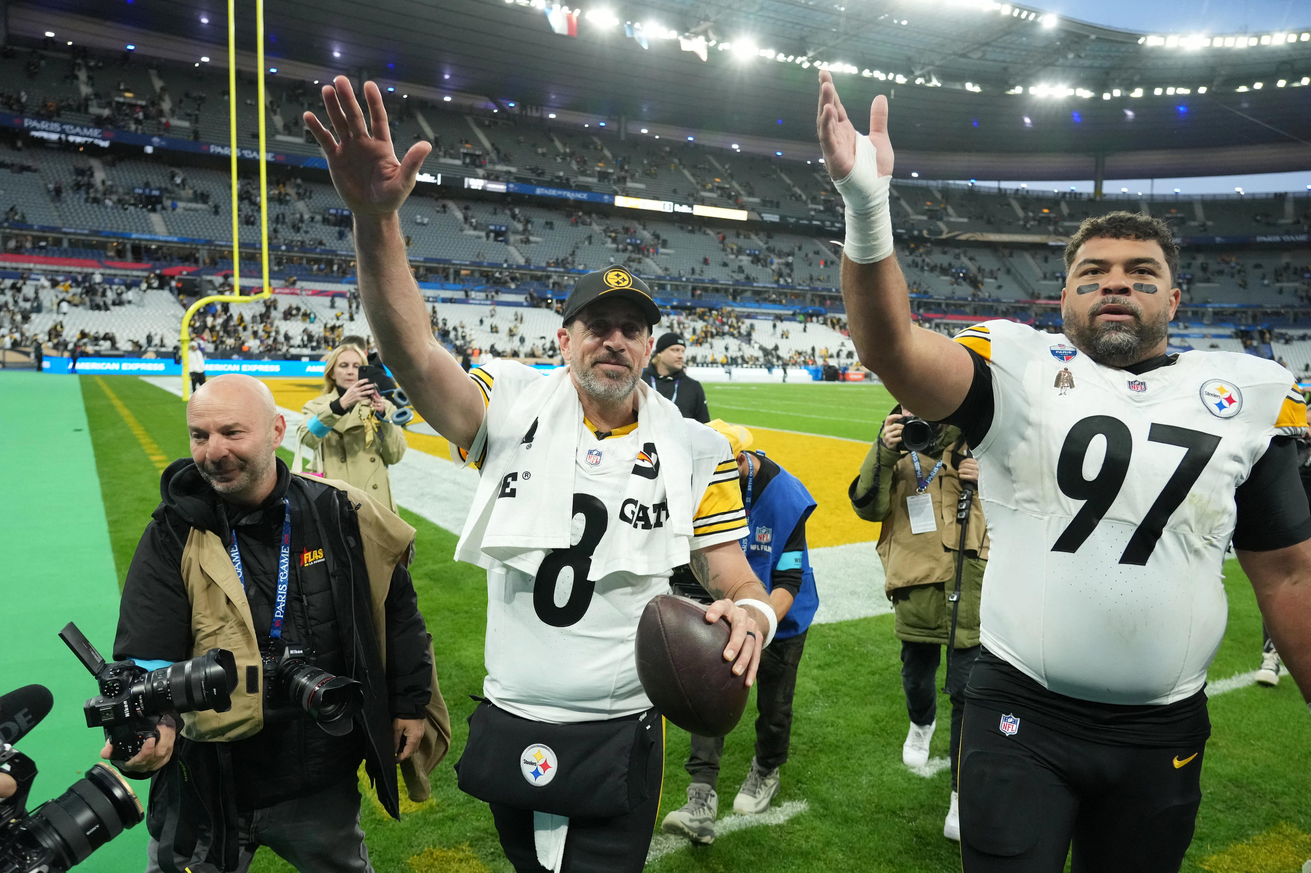 Cam Heyward roasts Steelers QBs over European Peaky Blinders outfits