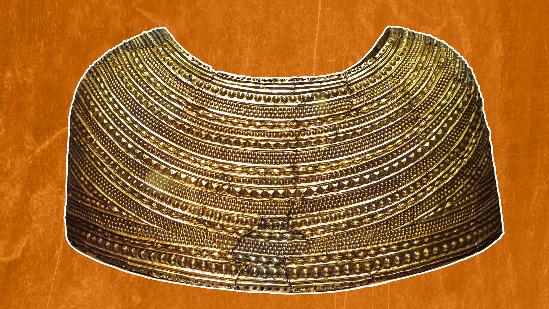 Mold gold cape: A 3,900-year-old ceremonial cloak discovered on a ...