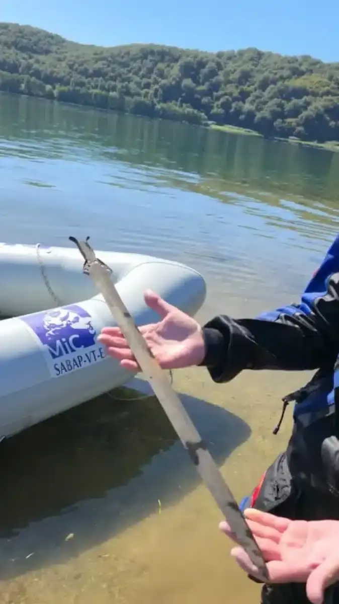 Divers pulled a sword from the age of Ramesses II out of volcanic lake ...
