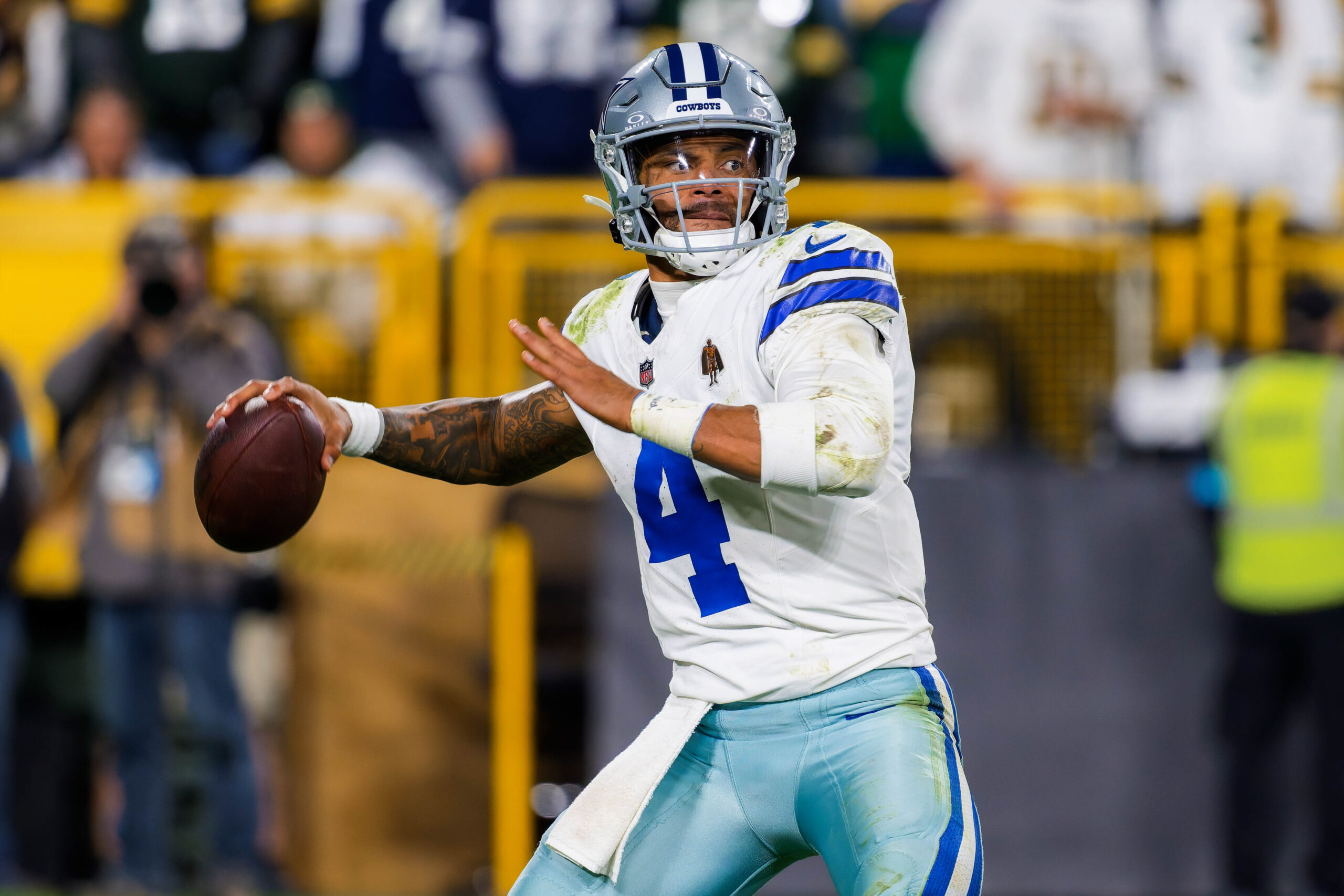 Cowboys receive encouraging message from Russell Wilson as Dak Prescott ...