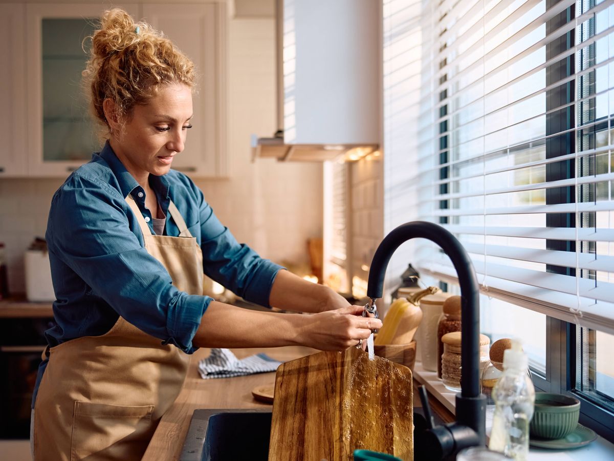Get rid of hard stains from chopping boards using common kitchen item