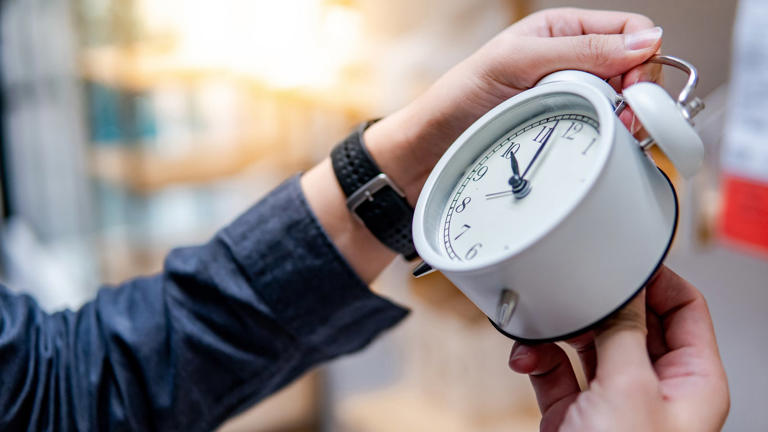 15-minute hack to prepare for daylight saving time as clocks fall back