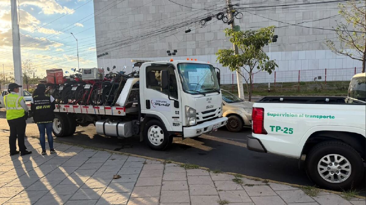 Multan a 92 motociclistas de aplicación por llevar pasajeros en Jalisco ...