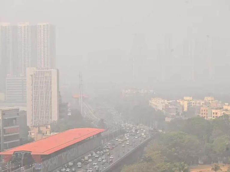 Delhi vs Mumbai air pollution: Delhi’s air quality deteriorates at ...