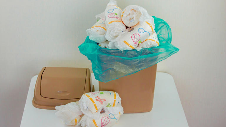 What does green baby poop mean?