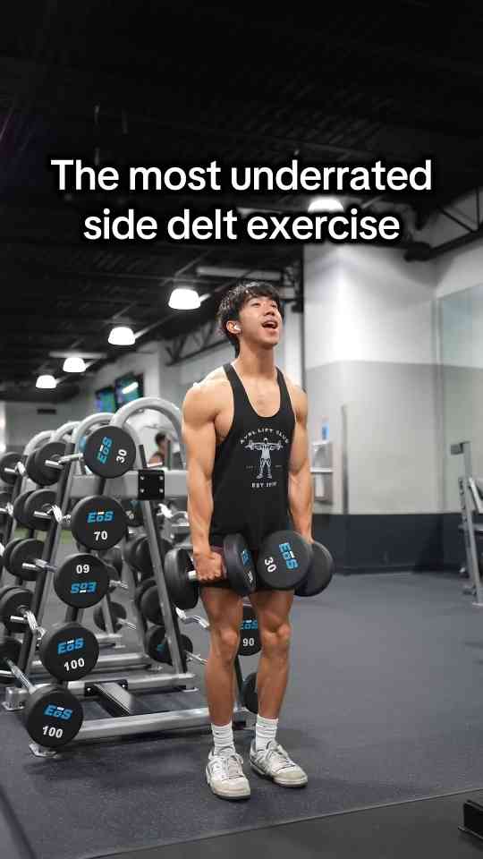 How to isolate side delts with machine lateral raises