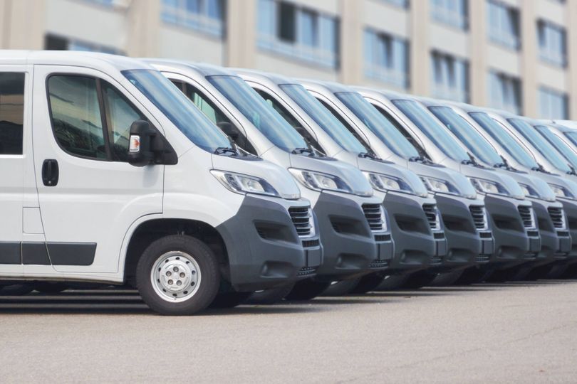 Major UK vehicle firm with 6,570 vehicles plunges into administration ...
