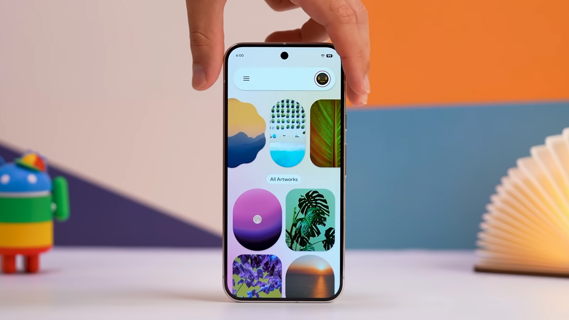 What Pixel exclusive features made him switch back?