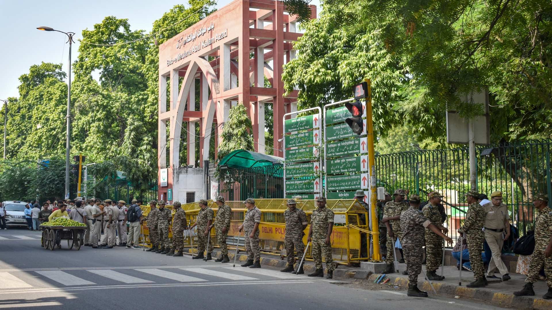 Jamia: Students refuse to end stir despite university order on union ...