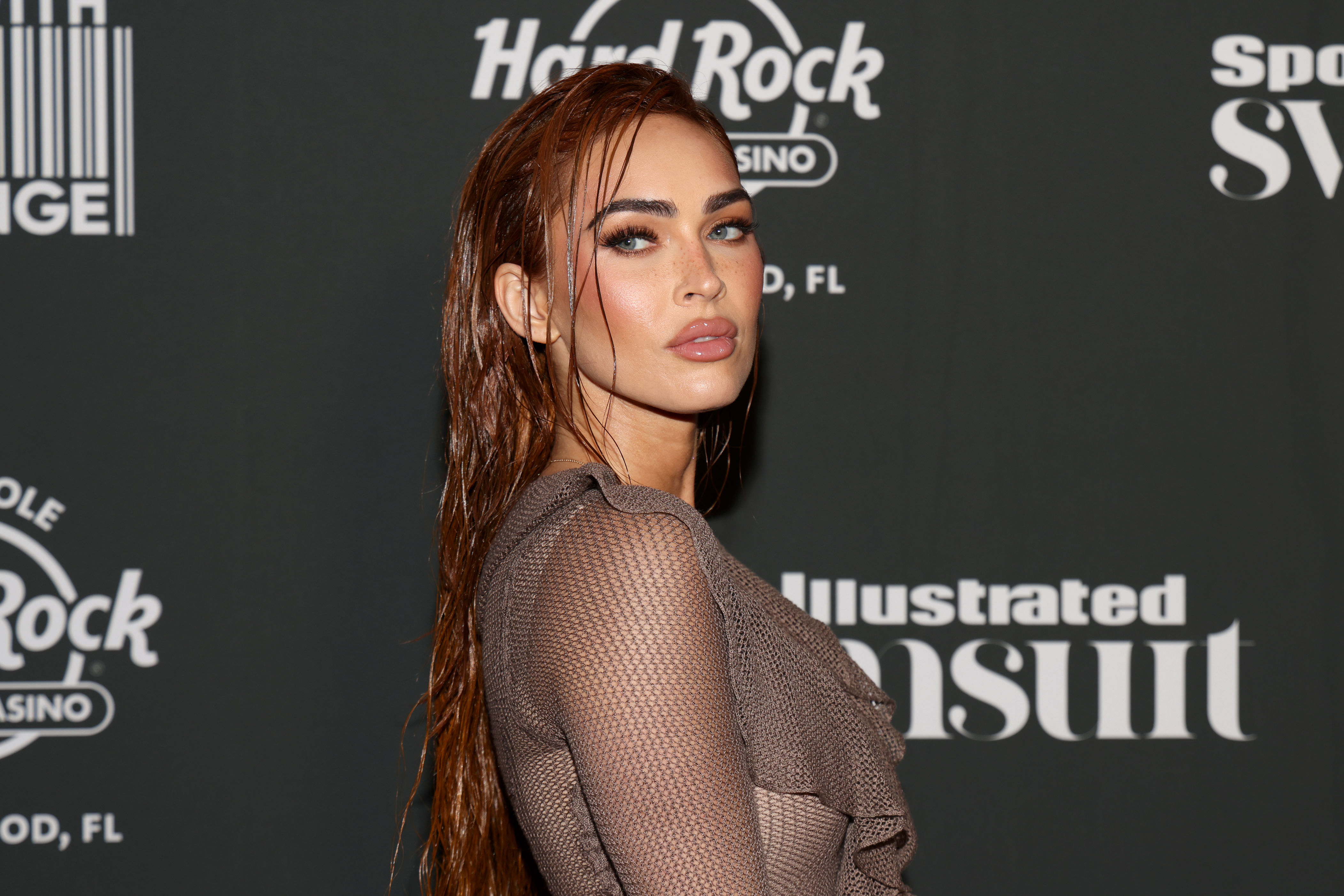Így reagált Megan Fox arra, hogy Machine Gun Kelly és Dakota Johnson ...