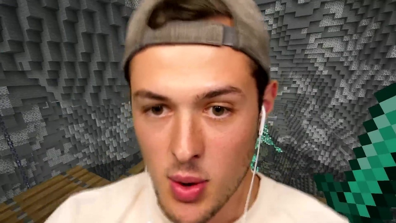 BeckBroJack's Minecraft jumps get higher each time