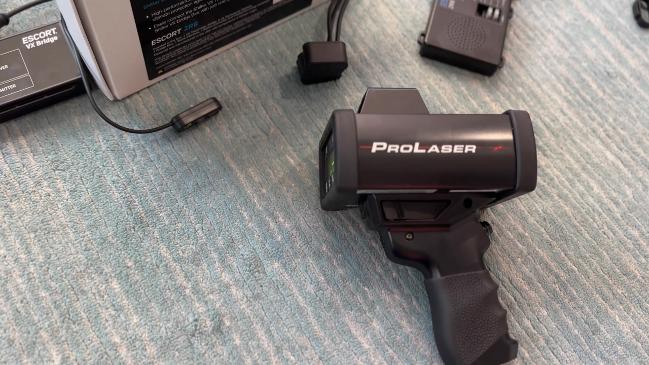 Testing compact Escort ZR6 laser shifters against speed guns