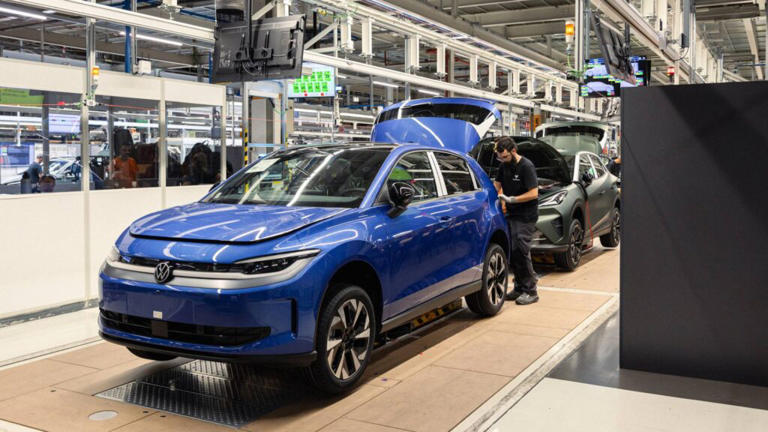 Cupra Raval et VW ID. Polo : l’usine s’arrête, mais pas pour ce que l ...