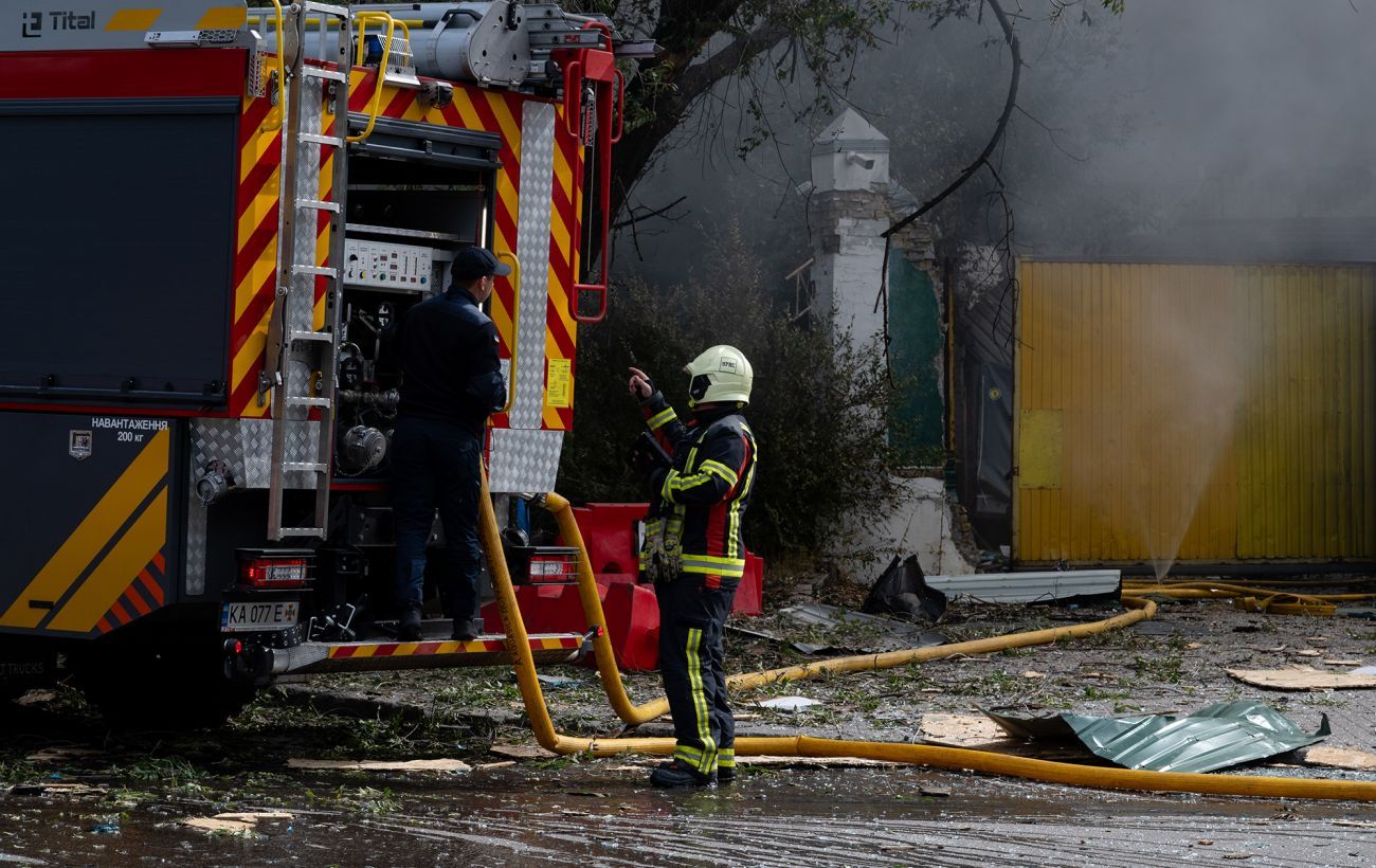 Russian forces strike residential area in Ukraine's Zaporizhzhia ...