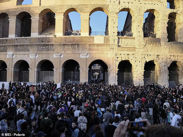 Protesters with Palestinian flags storm Rome's Colosseum