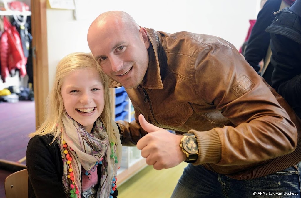 Dean Saunders sluit elk concert af met eerbetoon aan broer Ben