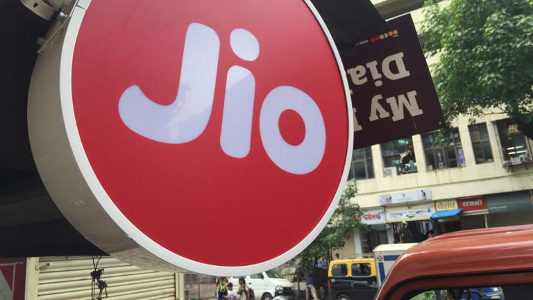 Got Jio shares? Here's how much you made on day one