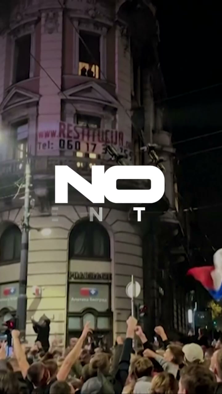 Serbia: crowds celebrate in Belgrade after Vučić admits defeat