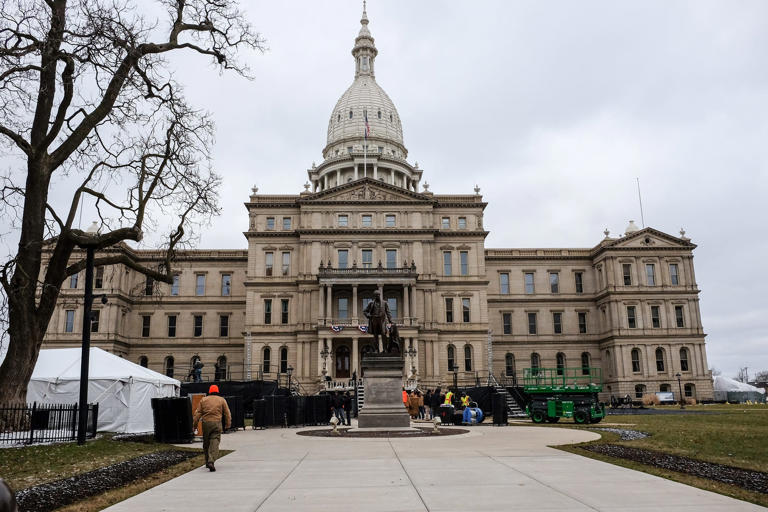 Haunted tours, spooky activities on tap across Lansing area