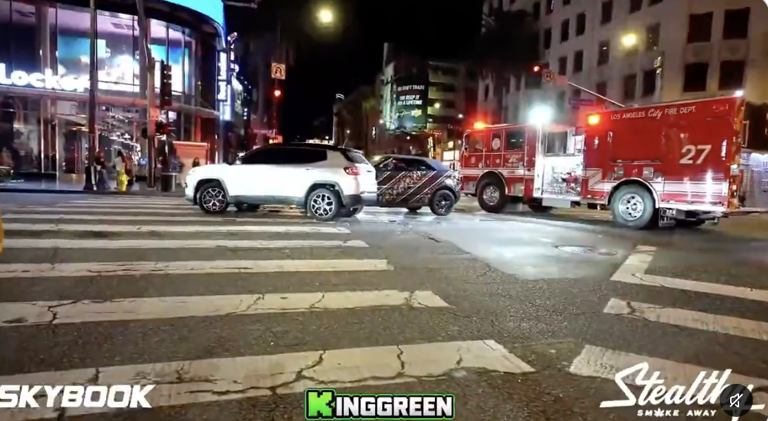 Watch UFC fighter live stream his own car accident — 'It's totaled'