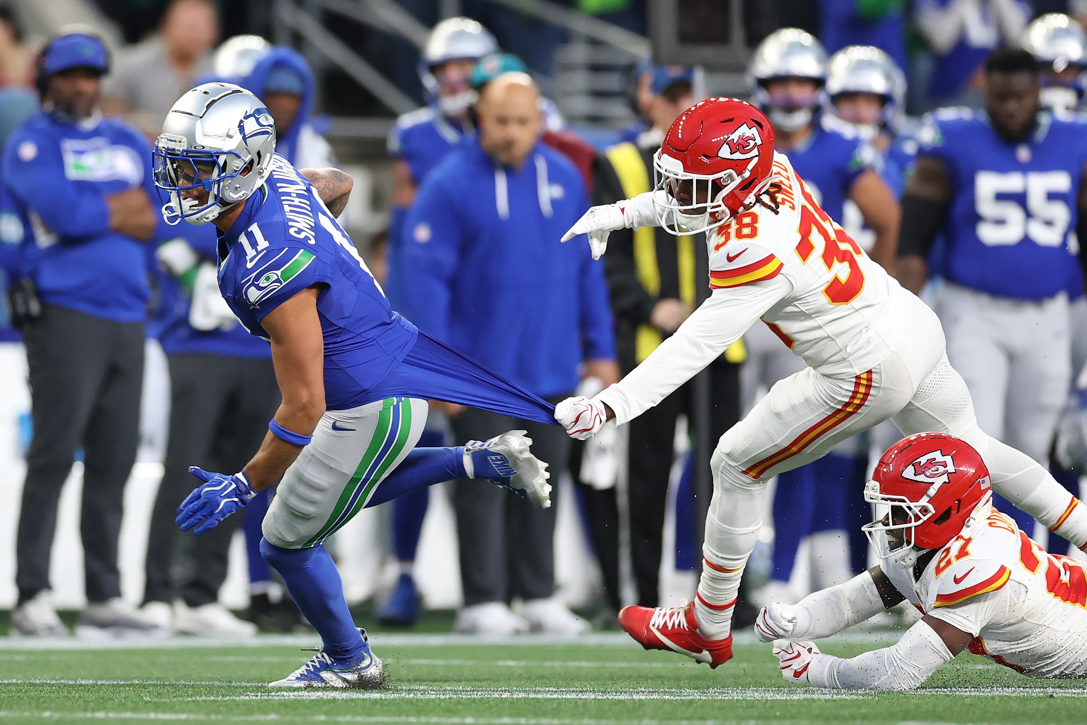 Chiefs Week 7 snap count analysis: L’Jarius Sneed has less playing time